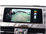 お車選びをお楽しみ頂けるよう、在庫車の展示スペースを十分に確保しております。