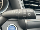 【オートライト(AUTO)】外の明るさをシステムが感知して、自動でヘッドライトが点灯します!ヘッドライトをつけ忘れを防ぐ便利機能です。