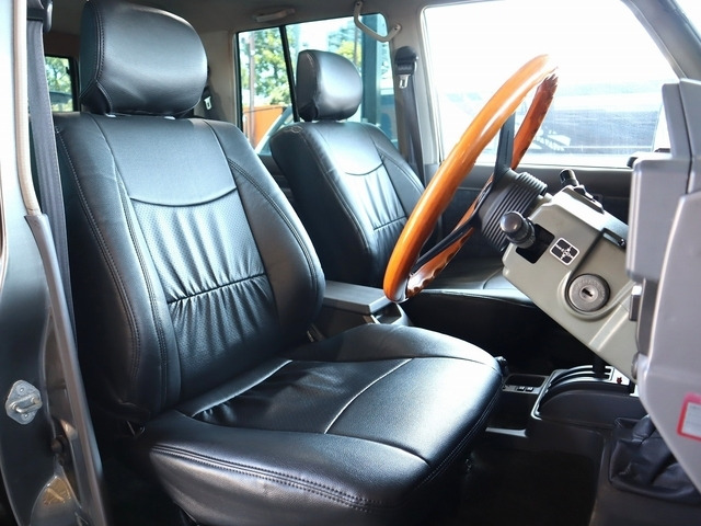 既に売却済みとなります。 トヨタ ランドクルーザー70 4.2 ZX ディーゼル 4WD の中古車詳細