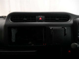 オーディオレスのお車なのでお好きなナビゲーショやオーディオを取り付けられますよ。(別途費用は掛かります)