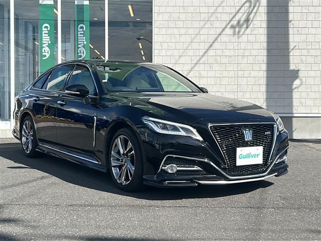 クラウン ハイブリッド 2.5 RS アドバンス Four 4WD 本革シート