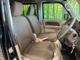 運転席シート廻りは使用感も少なく、良好な状態となっています。丁寧に使われていたことがよくわかりますね。