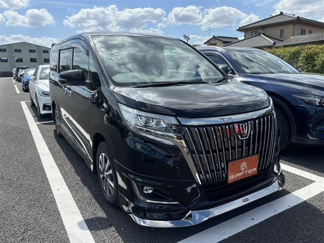 エスクァイア 2.0 Gi プレミアムパッケージ ブラックテイラード フルモデリスタ地デ...