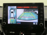 パノラミックビューモニター搭載。カメラで車両周囲の状況を映し出すため、狭い場所での駐車などに役立ちます。