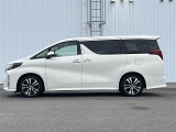 気になる車はすぐにお問い合わせください!画面右側の0066から始まる無料ダイヤルからお問い合わせ下さい!専門スタッフがお車のご質問にお答えいたします!