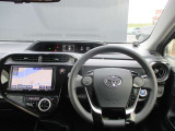 運転席廻りになります。