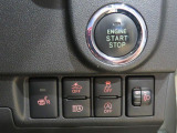 ボタン1つでエンジンスタート。安全運転もサポート。