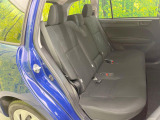 後部座席も気になる運転席シート廻りは使用感も少なく、良好な状態となっています。前オーナー様が丁寧に使っていたことがよくわかりますね。ようなキズ・汚れやへたり等、大きなダメージはなく、良好な状態です。