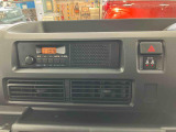 AM/FMラジオが付いています