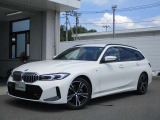 群馬BMWプレミアムセレクション前橋は認定中古車販売のスペシャリストとして品質へのこだわり、特に喫煙歴の無いだれもが気持ちよく購入検討いただける車両を展示しております。遠方からもお問い合わせください。