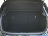 【トノカバー付き】荷物を隠しておけるので防犯や耐候性の向上の役割を担っています。 車外へ荷物が見えません。