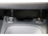 シートヒーターは、エアコンで車内を温めるよりも早くシートが温まるので、寒い季節も快適になります。