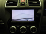 バックモニターを装備しています。車庫入れ時等に車両後方が確認出来るのでとても便利です。