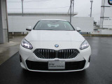 群馬BMWプレミアムセレクション前橋は認定中古車販売のスペシャリストとして品質へのこだわり、特に喫煙歴の無いだれもが気持ちよく購入検討いただける車両を展示しております。遠方からもお問い合わせください。