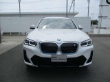 群馬BMWプレミアムセレクション前橋は認定中古車販売のスペシャリストとして品質へのこだわり、特に喫煙歴の無いだれもが気持ちよく購入検討いただける車両を展示しております。遠方からもお問い合わせください。