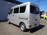車検、整備も行っております!無料代車ご用意しております!充実車検、格安車検を今後のお車の使用条件に応じて受け付けております!ご相談ください!車検時オイル交換無料!