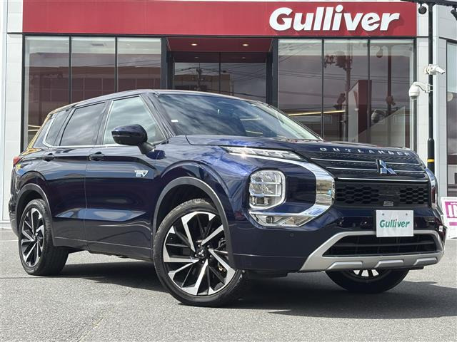 アウトランダー PHEV 2.4 P 4WD 本革シート 修復歴無し