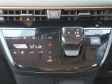気になる車はすぐにお問い合わせください!画面右側の0066から始まる無料ダイヤルからお問い合わせ下さい!専門スタッフがお車のご質問にお答えいたします!