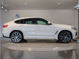 BMWでは重量配分にもこだわりがあり、FRモデルでは50:50とFFモデルでも60:40と前後の重量バランスにこだわり、軽快なハンドリングを実現しております。