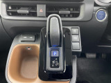 気になる車はすぐにお問い合わせください!画面右側の0066から始まる無料ダイヤルからお問い合わせ下さい!専門スタッフがお車のご質問にお答えいたします!