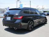 BMWプレミアムセレクション前橋では、高年式低走行モデルからMモデル、年式が経ちなかなかディーラーでは見かけないモデルまで幅広いラインナップで認定中古車を取り扱っております。品質に自信があります。