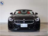 【キドニーグリル】BMWは約90年もの間、ほぼ全ての車両にひと目でBMWだと分かるこの特徴的なフロントグリルが備えられ、デザイン・アイコンとして親しまれてきました。