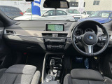 快適なショールームにて、お車選びのお手伝いから、ご購入後の整備待ちまで、ご対応致します。