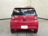 バックカメラが付いているので後方確認が非常にしやすいです。今や運転初心者も熟練者も必須装備!ついていて損はないですね♪
