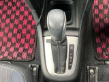 お車の事をあまり詳しくない、女性やご年配の方にも親切&分かりやすいご説明を致します。分からない事は、お気軽に何でもお聞き下さい。