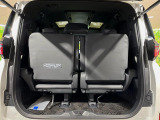 普段のお買い物や通勤、送迎等に十分な荷室スペースを確保しております。セカンドシートを倒すと、大きな荷物の積載も可能です♪
