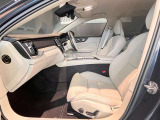シートヒーター、ベンチレーションを搭載しておりますので、寒い日でもお車の中で快適にお過ごしいただけます。