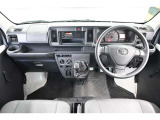 『トヨタ認定中古車』3つの安心を1台にセット!1.徹底した洗浄 2.車両検査証明書つき 3.ロングラン保証つき 全てをクリアした【安心】の証!詳しくスタッフまでお気軽にお問い合わせ下さい。