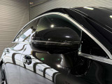 メルセデスの認定中古車「サーティファイドカー」には、最大100項目にも及ぶ点検・整備項目が設定されています>