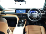 オシャレなインテリアで運転する気分も盛り上がりますよね^^