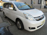 アイシス 1.8 L Gエディション 4WD 