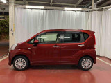 【スマートアシストIII搭載車】 衝突回避支援ブレーキ機能(対車両・歩行者)、衝突警報機能(対車両・対歩行者)、誤発信抑制制御機能などの機能で安全な運転をサポートします