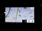 ナビ付なので、遠出の際も道に迷うことはありません♪安心してドライブをエンジョイして下さい♪(AVN-R7)