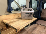 収納式テーブル:テーブルの耐荷重は約10