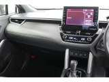 【まるまるクリーニング】内装工程では、中古車を気持ちよくお乗りいただけるよう清掃しております。シートの洗浄はもちろん、ニオイの元となるフロアカーペットまで洗浄・消臭を実施。