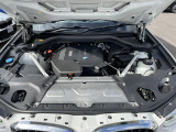 安心のBMW認定中古車は100項目の箇所を徹底的にチェック致します。機械的な箇所や電気系、コンピューターなどをご納車前に点検し、交換基準に達した部品は全て新品に修理返品した後にご納車致します。