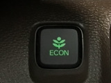 ★ECONスイッチ★ エコドライブを加速しよう!スイッチをONにすると、運転の仕方によるロスを抑え込み燃費をよくするようクルマが頑張ります(*^ー^*)燃費向上にチャレンジ♪