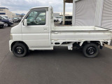 展示車両は担当者が厳選した良質なお車のみご提供しております。また、走行管理システムにて走行距離チェック済みなのでご安心ください。