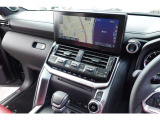 【オプション】12.3インチ・T-コネクト・タッチパネルディスプレイ(ナビの設定や車両の設定を行います)