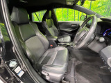 運転席シート廻りは使用感も少なく、良好な状態となっています。丁寧に使われていたことがよくわかりますね。