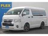 令和3年式 ハイエースワゴン GL 2WDガソリン車 入庫致しました♪ 外装はライトカスタム済みとなっております! 内装はFLEXオリジナル内装架装Ver1を装備♪
