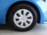 R6年式夏タイヤ195/65R15ダンロップ製です。
