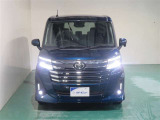 明度の高いLEDヘッドライトで、夜間の運転も安心です。