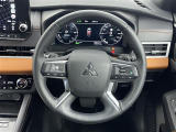 気になる車はすぐにお問い合わせください!画面右側の0066から始まる無料ダイヤルからお問い合わせ下さい!専門スタッフがお車のご質問にお答えいたします!
