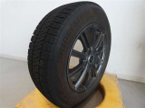 R3年式冬タイヤ205/65R16ブリジストン製です。
