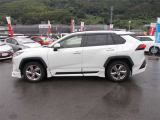 RAV4 2.5 ハイブリッド G E-Four 4WD 